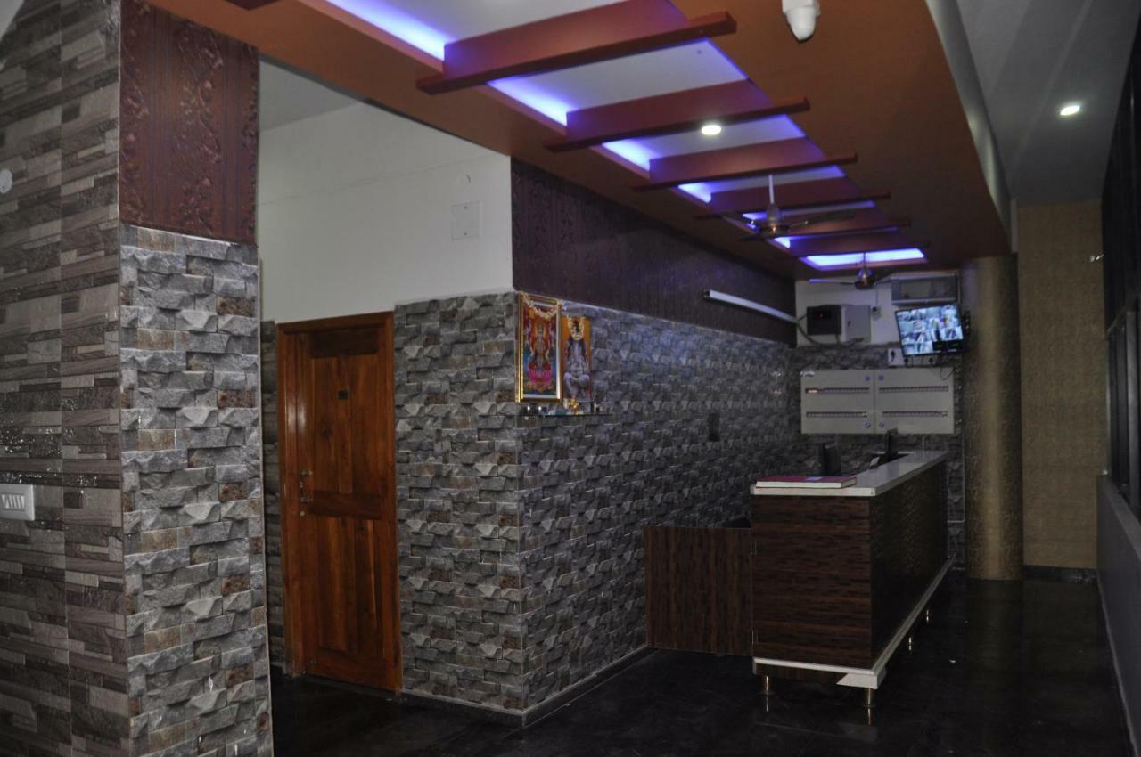 Blue Crystal Lodge Shimoga Exterior foto